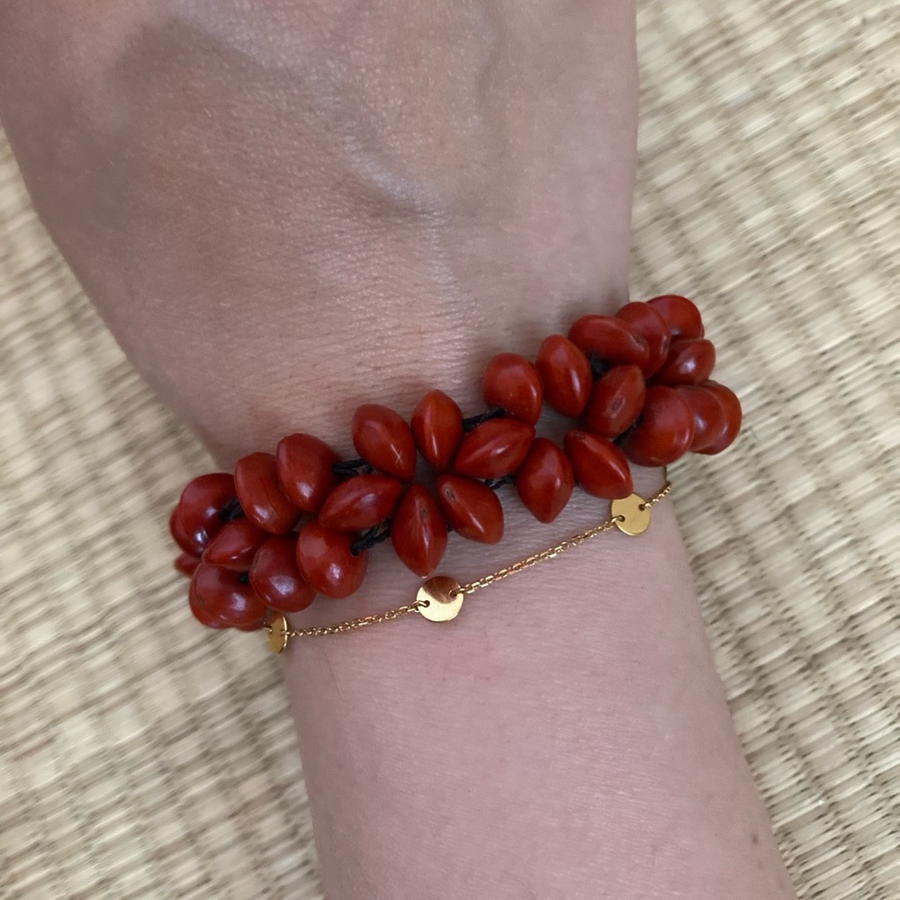 Red seeds bracelet